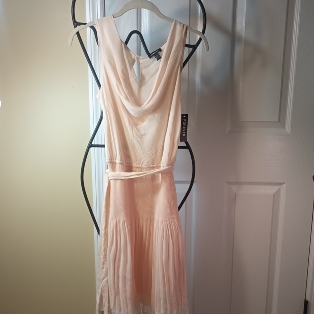 Peach Crepe Dress Large NWT